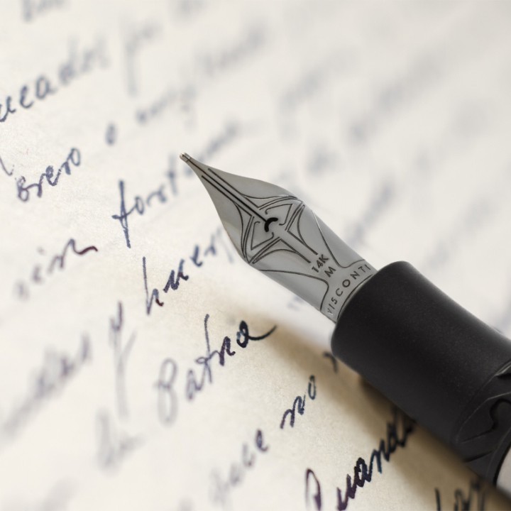 Come scrivere bene con la penna stilografica - Scriba